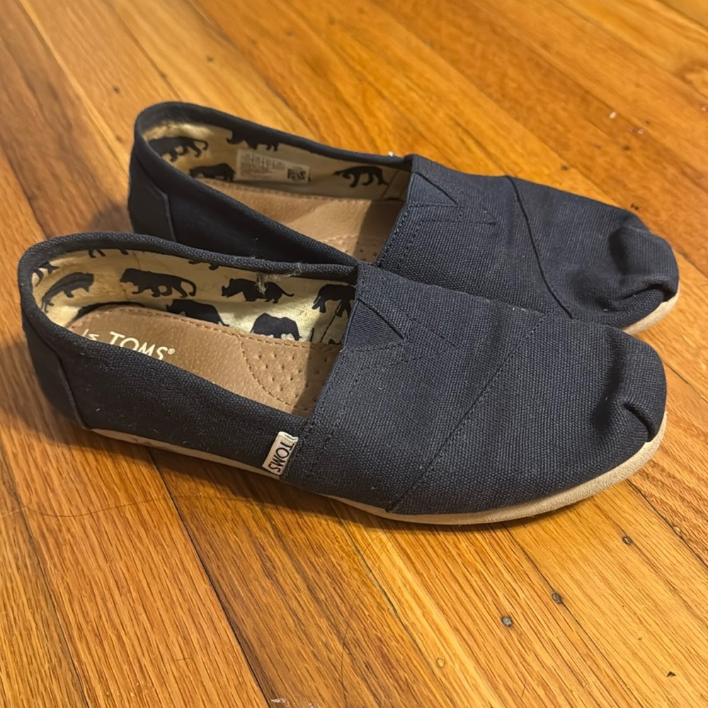 Tom’s Slip-Ons